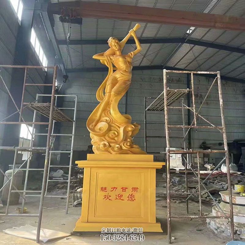 生产商草地神话女神雕塑摆放